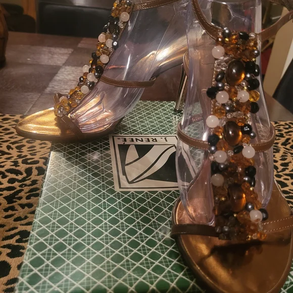 J RENEE Women's Gold and Brown Beaded Heels - Picture 3 of 5